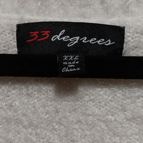 Womens XXL 33 Degrees White Gold Snowflake Fuzzy Sweater Grannycore Metallic - Picture 4 of 7